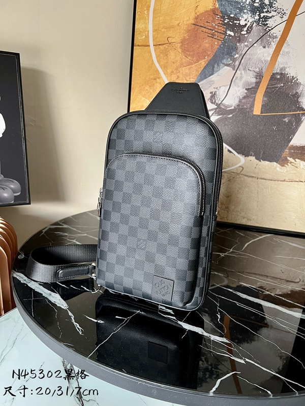 ルイヴィトンバッグ正面デザイン